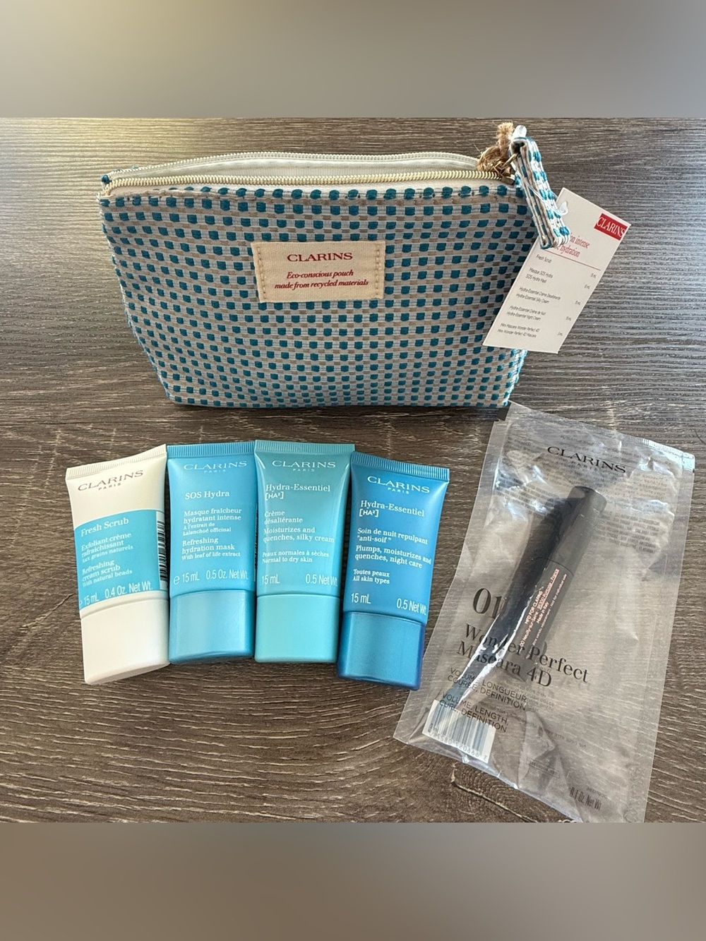 Clarins 5-Piece Intense Hydra-Essentiel Travel Set. New